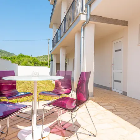 Apartment Luxury 2br Penthouse In With Pool