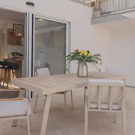 Apartman Luxury 2br Penthouse In With Pool