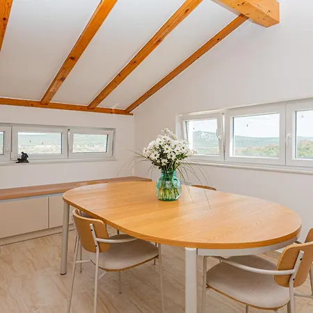 Apartment Luxury 2br Penthouse In With Pool