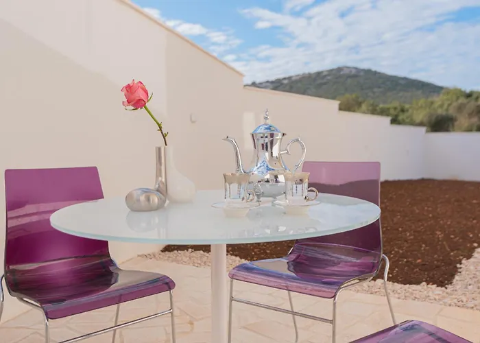 Luxury 2br Penthouse In With Pool Апартаменты *