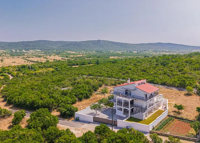 Luxury 2br Penthouse In With Pool Апартаменты