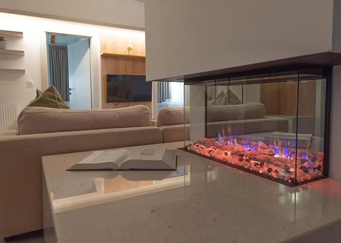 דירה Luxury 2br Penthouse In With Pool *