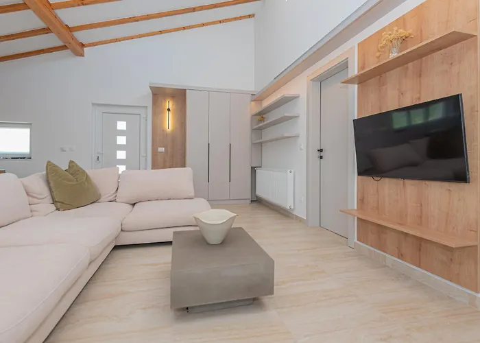 דירה Luxury 2br Penthouse In With Pool Dazlina